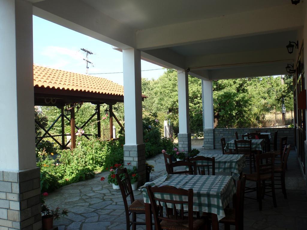 Meraklis Rooms Kariotes 外观 照片
